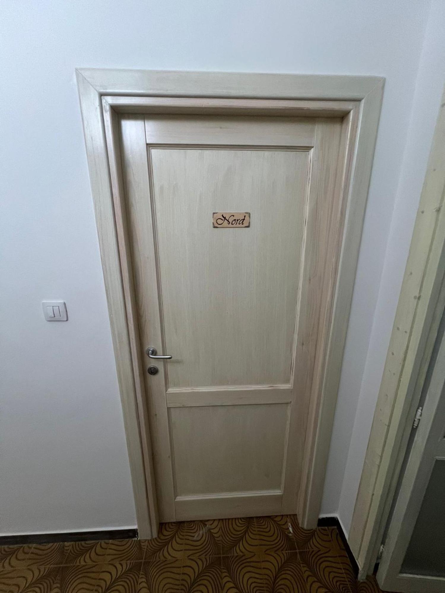 B&B Via Dei Mille Кастельсардо Экстерьер фото