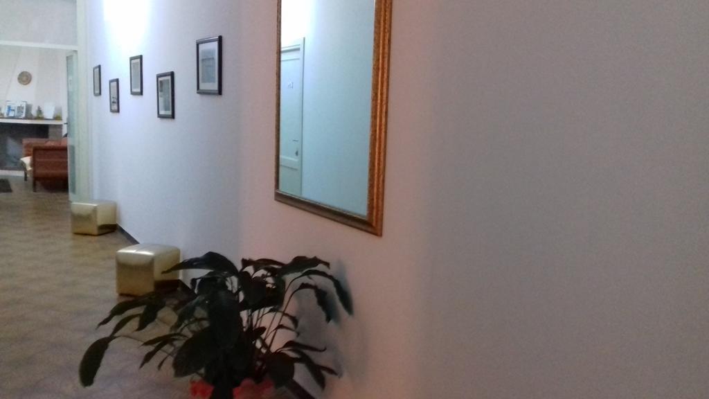 B&B Via Dei Mille Кастельсардо Экстерьер фото